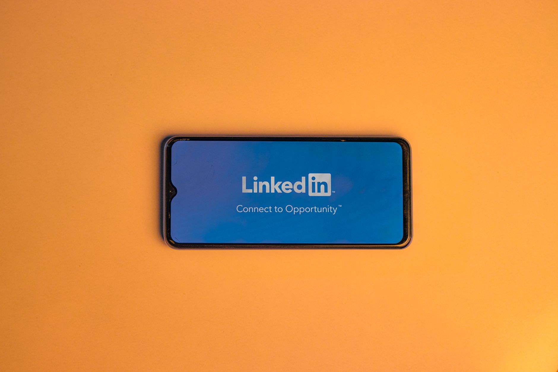 Tại Sao Thương Hiệu Cá Nhân Trên LinkedIn Lại Quan Trọng? - Cách Xây Dựng Thương Hiệu Cá Nhân Trên LinkedIn: Bí Quyết Từ