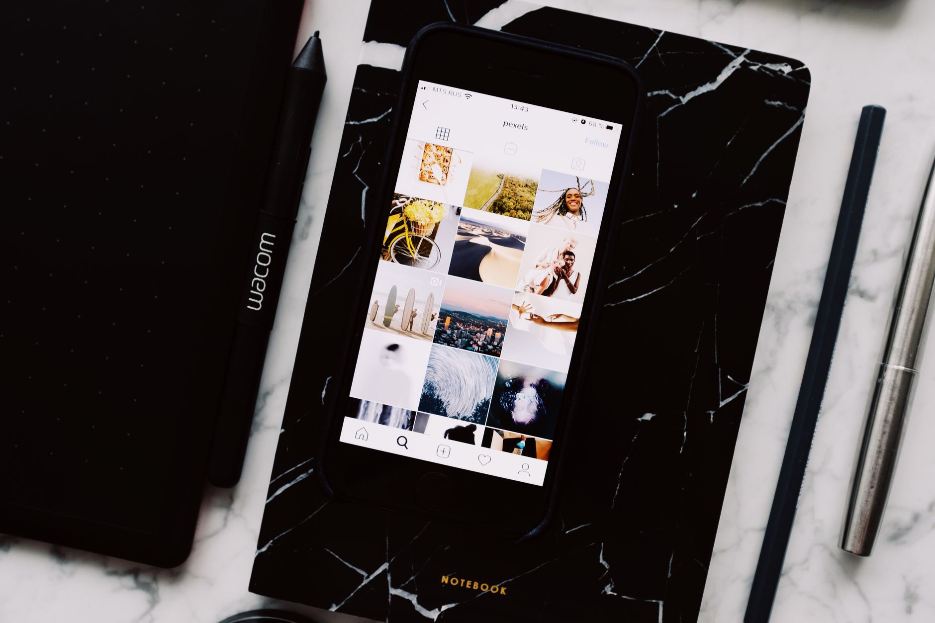 Instagram Marketing Là Gì? Định Nghĩa Và Bản Chất - Instagram Marketing Là Gì? Cẩm Nang Toàn Diện Từ A-Z Cho Doanh Nghiệ
