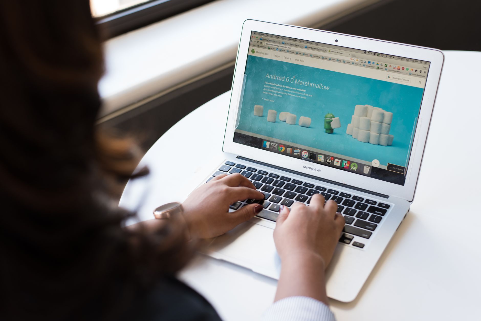 1. Tổng quan về website check mã vạch online và bán sách online - So Sánh Website Check Mã Vạch Online Và Bí Quyết Bán S