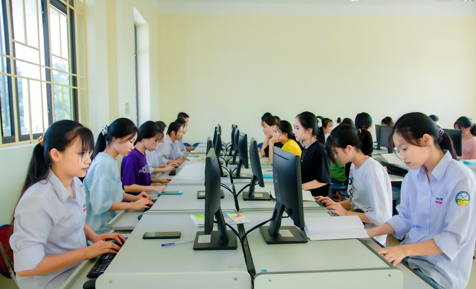 1. Tại sao Website Y Tế Cần Một Chiến Lược Riêng? - Thiết Kế Website Y Tế: Cách Làm Đúng Từ Đầu