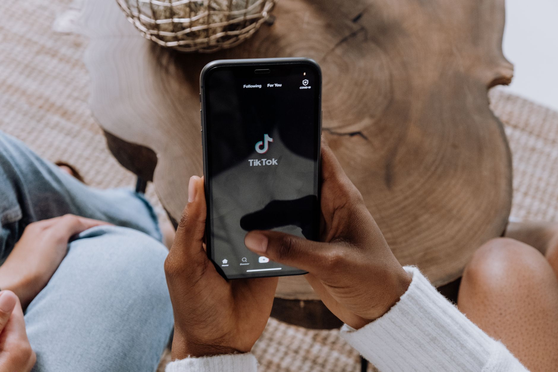TikTok Shop là gì? Định nghĩa đơn giản cho người mới - TikTok Shop Là Gì? Hướng Dẫn Toàn Diện Từ A-Z Cho Người Mới Bắt Đ