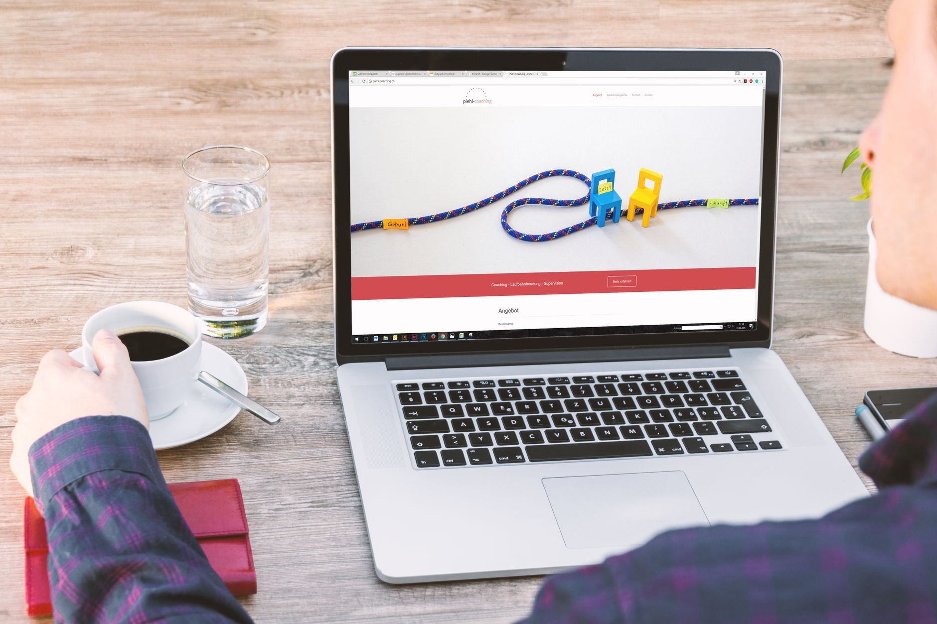 1. UX và SEO: Mối Quan Hệ "Sinh Tử" Trong Kỷ Nguyên 2026 - Tối Ưu UX Cho Website Để Cải Thiện SEO: Lộ Trình Hoàn Chỉnh C